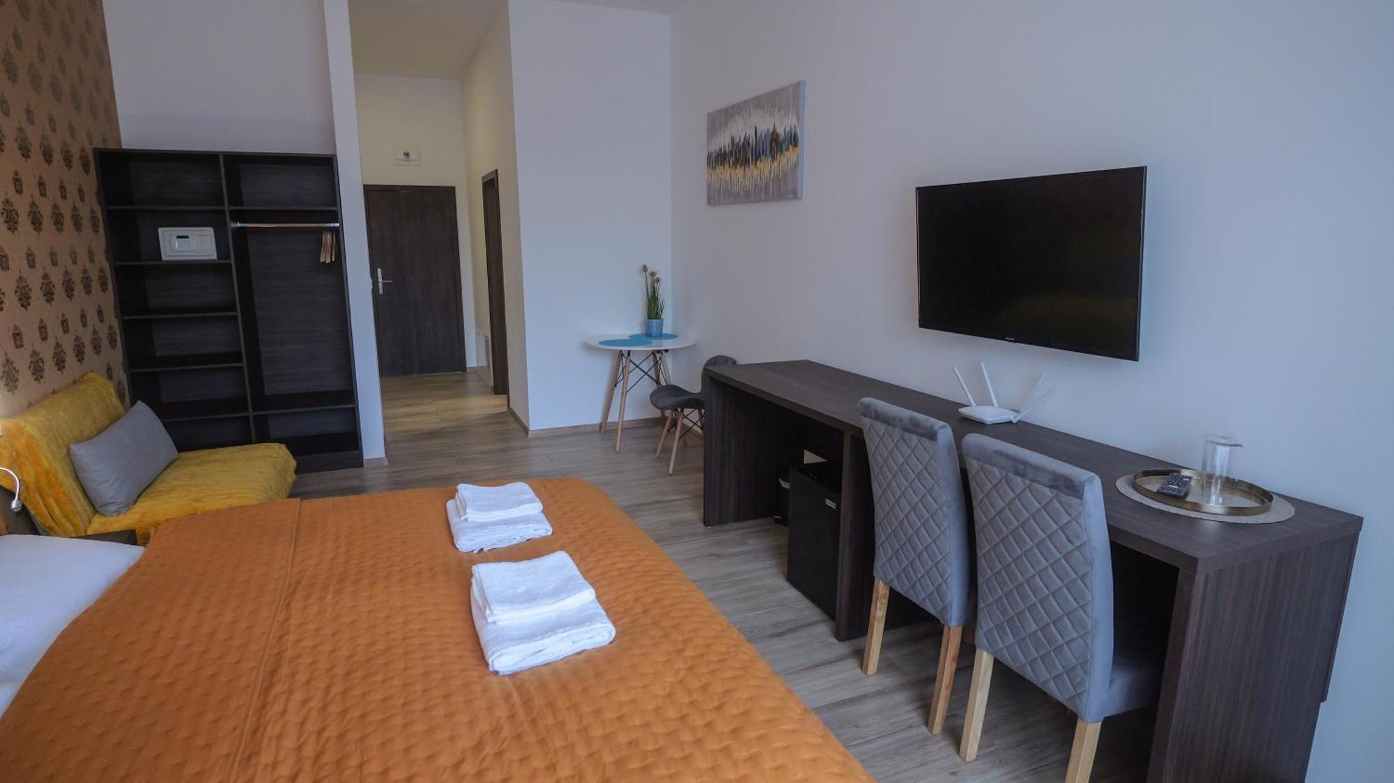 Premium City Centre Bedrooms Eperjes Kültér fotó
